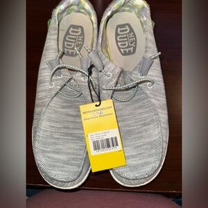 NWT Women’s Size 11 Hey Dude Light Gray